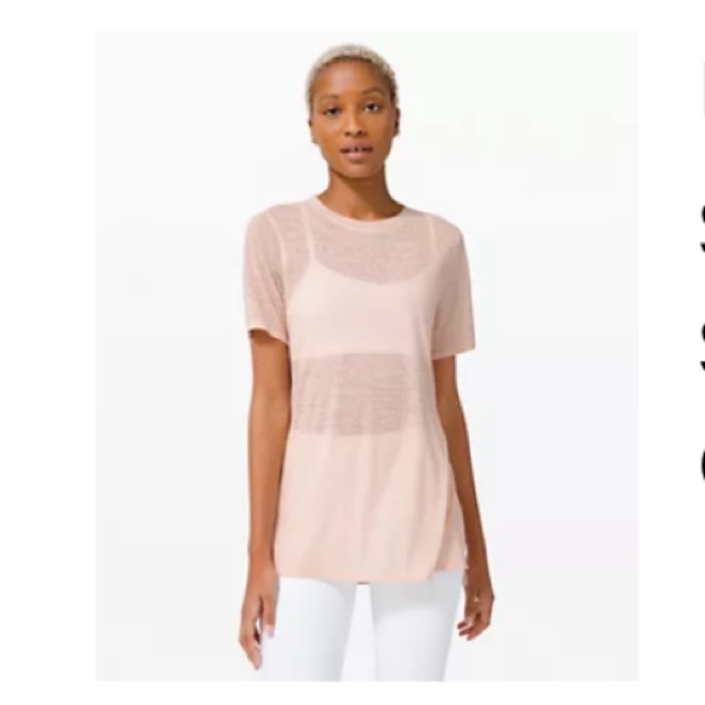 Lululemon top; athletic top; lounge wear; tee size 4